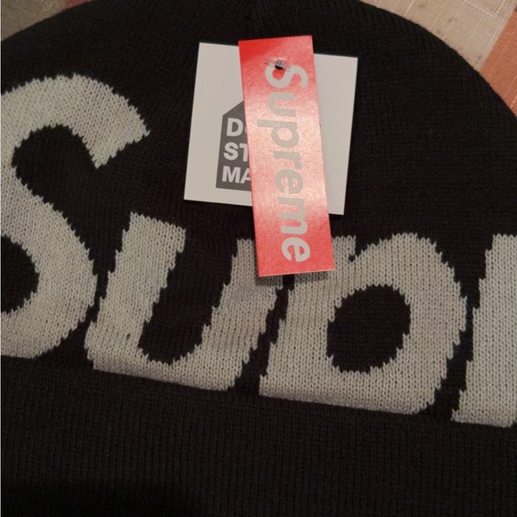 Beanie - Picture 3 of 4